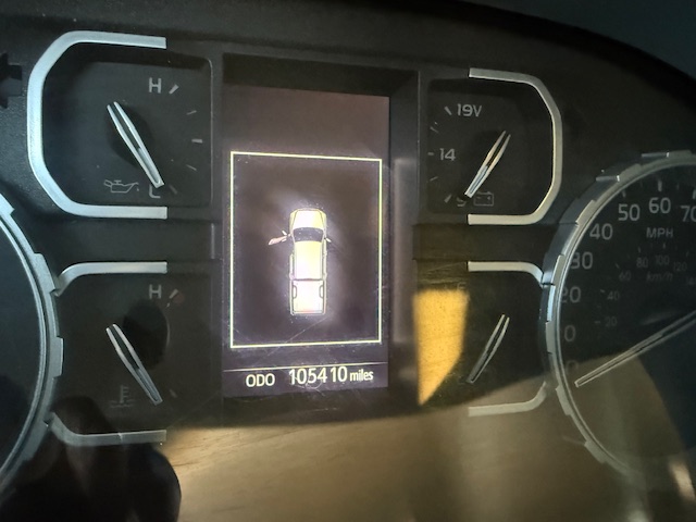 2019 Toyota Tundra CrewMax 4D Pickup 5 1/2 ft