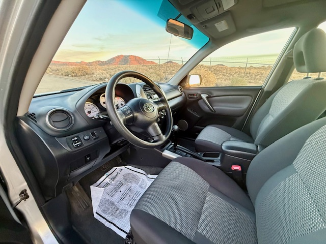 2005 Toyota RAV4 Sport SUV 4D