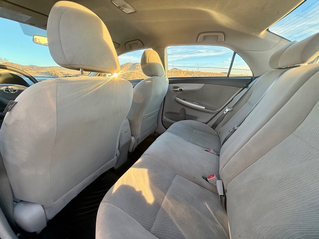 2011 Toyota Corolla LE Sedan 4D