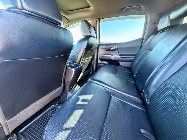 2018 Toyota Tacoma Double Cab TRD Off-Road Pickup 4D 5 ft