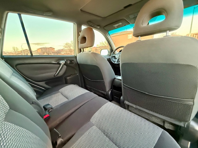 2005 Toyota RAV4 Sport SUV 4D