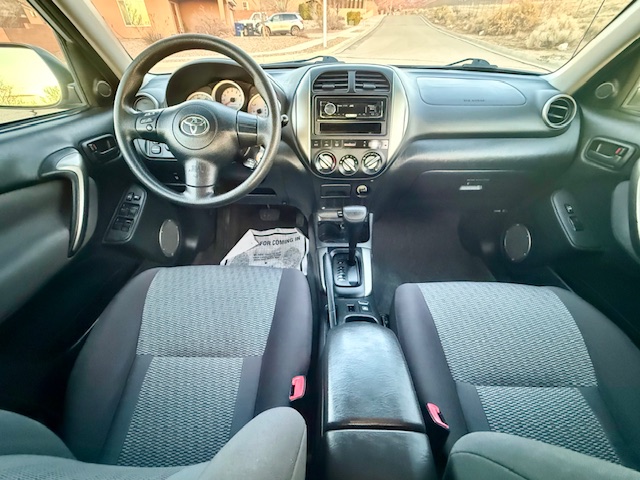 2005 Toyota RAV4 Sport SUV 4D