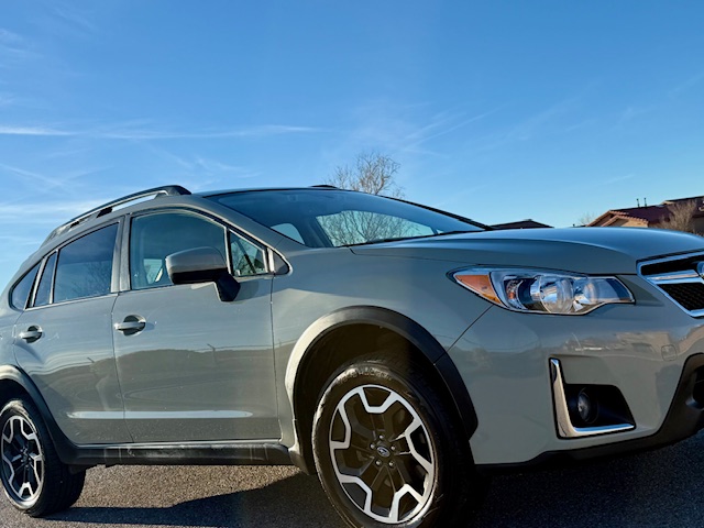 2017 Subaru Crosstrek 2.0i Premium Sport Utility 4D