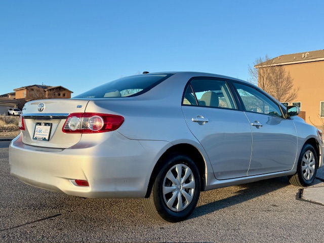2011 Toyota Corolla LE Sedan 4D