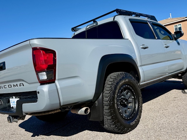 2018 Toyota Tacoma Double Cab TRD Off-Road Pickup 4D 5 ft