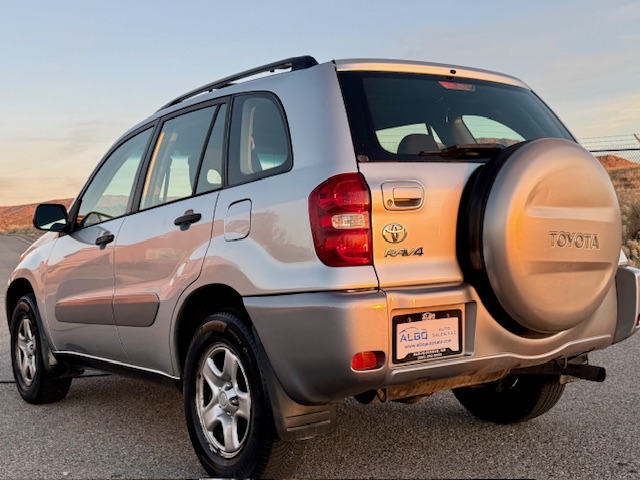 2005 Toyota RAV4 Sport SUV 4D