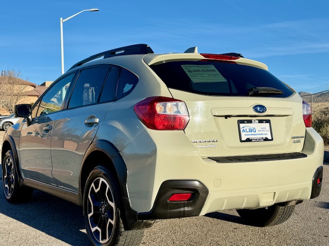 2017 Subaru Crosstrek 2.0i Premium Sport Utility 4D