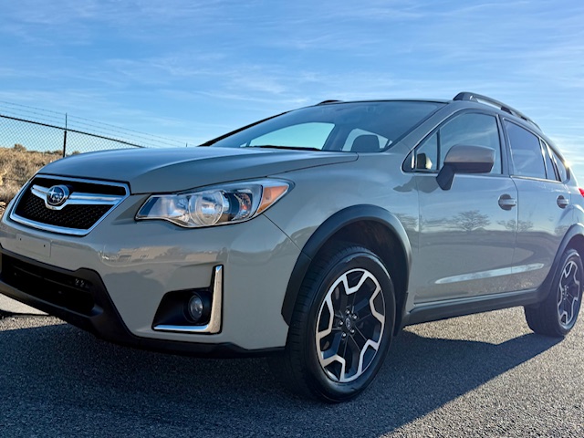 2017 Subaru Crosstrek 2.0i Premium Sport Utility 4D