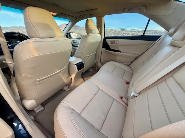 2015 Toyota Camry XLE Sedan 4D