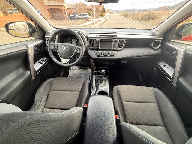 2017 Toyota RAV4 LE Sport Utility 4D