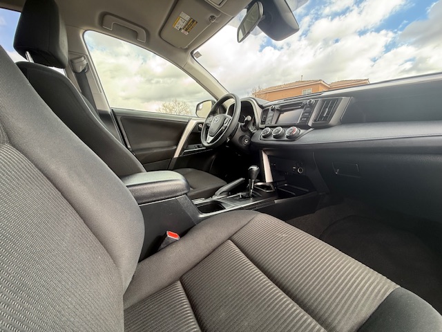 2017 Toyota RAV4 LE Sport Utility 4D