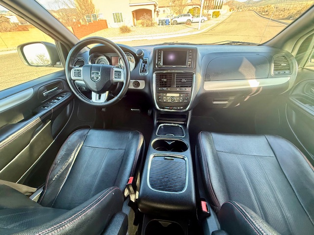 2018 Dodge Caravan Minivan