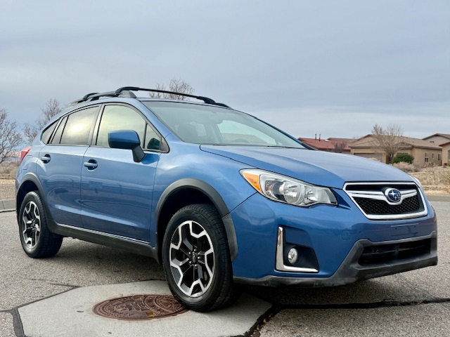 2016 Subaru Crosstrek 2.0i Premium Sport Utility 4D