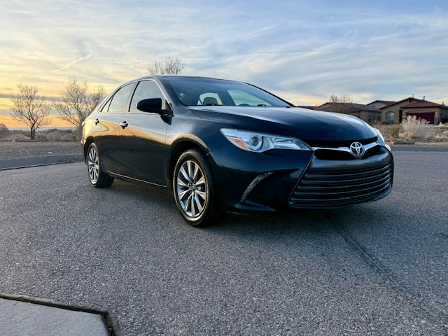 2015 Toyota Camry XLE Sedan 4D