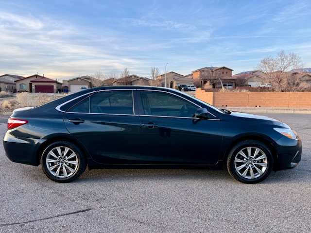 2015 Toyota Camry XLE Sedan 4D