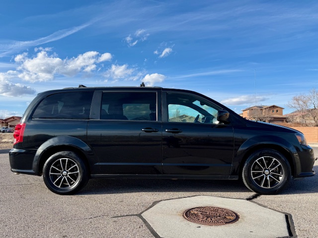 2018 Dodge Caravan Minivan