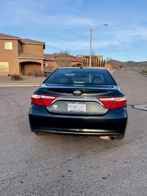 2015 Toyota Camry XLE Sedan 4D