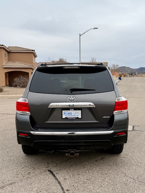 2012 Toyota Highlander SE Sport Utility 4D AWD