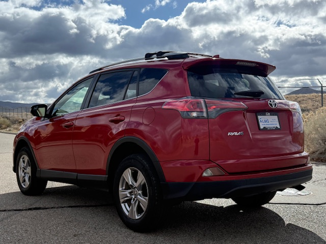 2017 Toyota RAV4 LE Sport Utility 4D