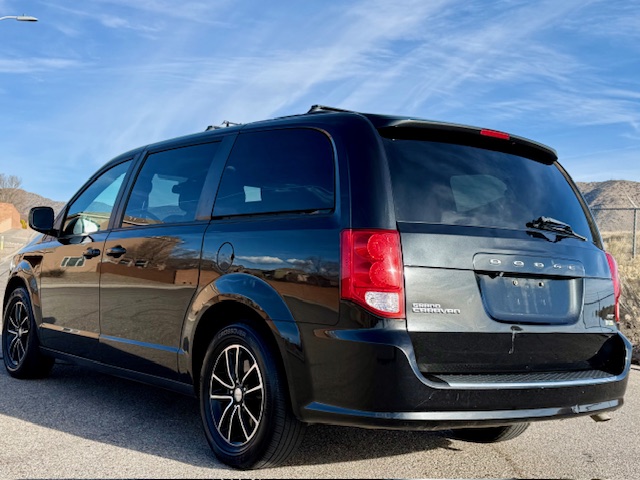 2018 Dodge Caravan Minivan