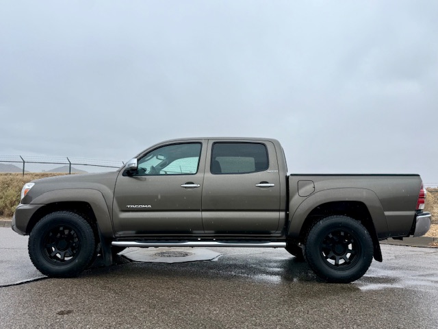 2013 Toyota Tacoma Double Cab TRD Off-Road Pickup 4D 5 ft