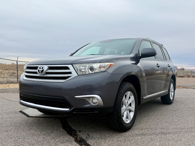 2012 Toyota Highlander SE Sport Utility 4D AWD