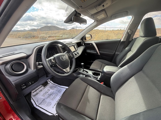 2017 Toyota RAV4 LE Sport Utility 4D