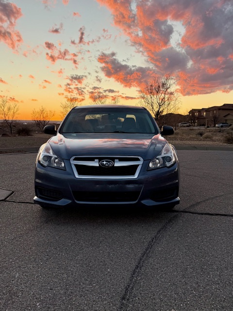 2013 Subaru Legacy 2.5i Premium Sedan 4D