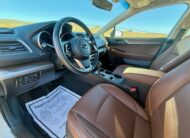 2018 Subaru Outback 3.6R Touring Wagon 4D