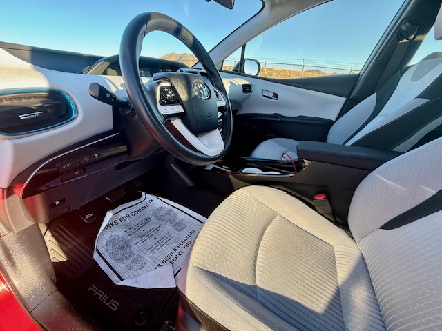 2018 Toyota Prius III Hatchback 4D