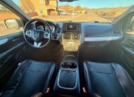 2014 Dodge Grand Caravan Passenger R/T Minivan 4D