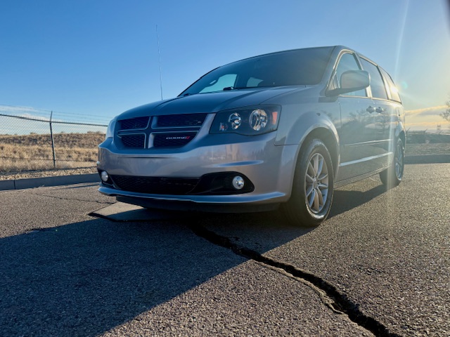 2014 Dodge Grand Caravan Passenger R/T Minivan 4D