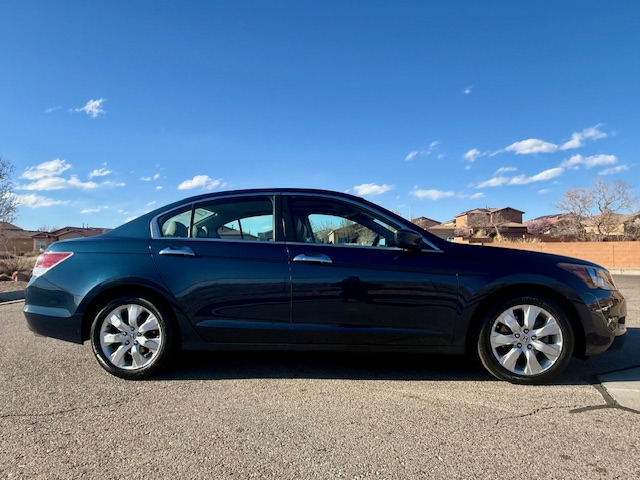 2010 Honda Accord EX-L Sedan 4D