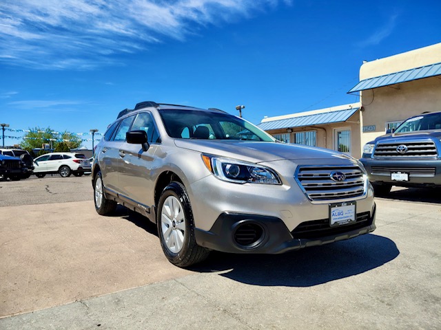 2017 Subaru Outback 2.5i Premium Wagon 4D
