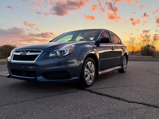 2013 Subaru Legacy 2.5i Premium Sedan 4D