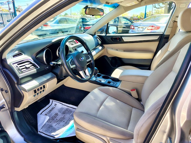 2017 Subaru Outback 2.5i Premium Wagon 4D