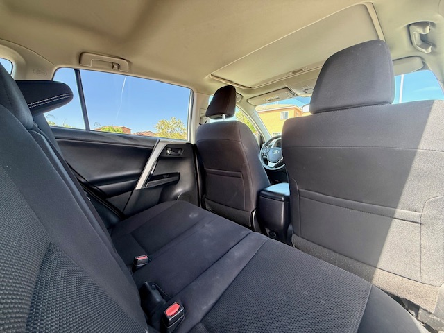 2018 Toyota RAV4 XLE Sport Utility 4D