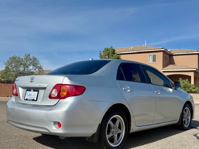 2009 Toyota Corolla XLE Sedan 4D