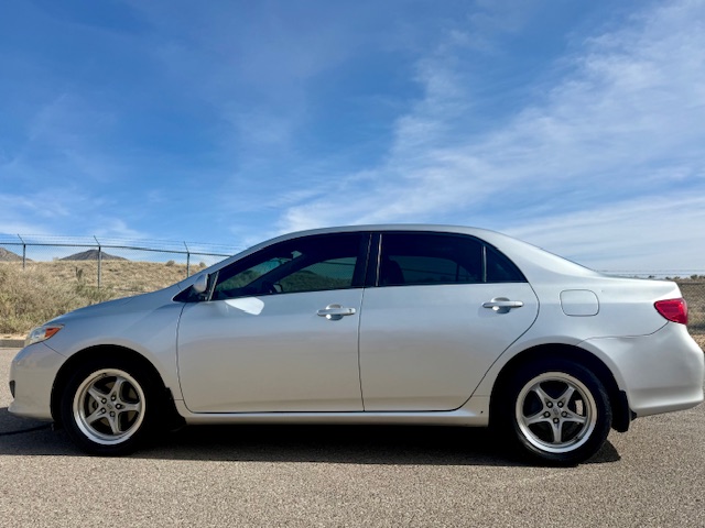 2009 Toyota Corolla XLE Sedan 4D