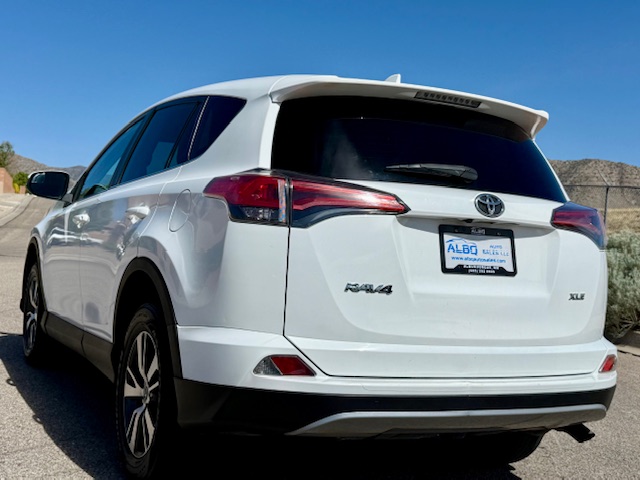 2018 Toyota RAV4 XLE Sport Utility 4D