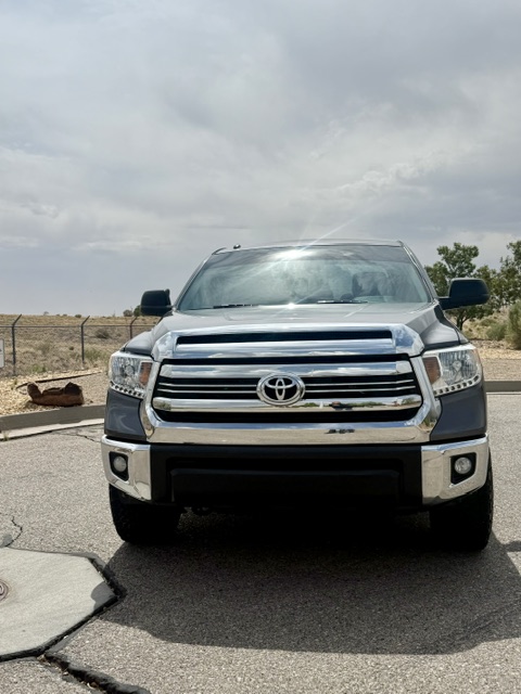 2017 Toyota Tundra CrewMax SR5 Pickup 4D 5 1/2 ft