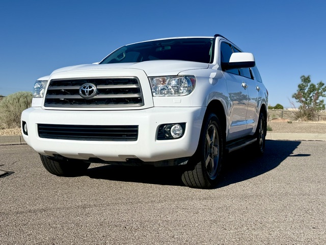 2012 Toyota Sequoia SR5 Sport Utility 4D