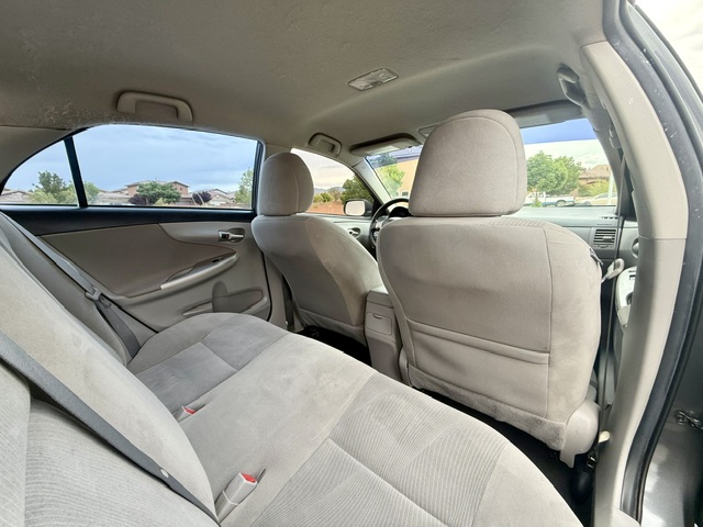 2012 Toyota Corolla LE Sedan 4D