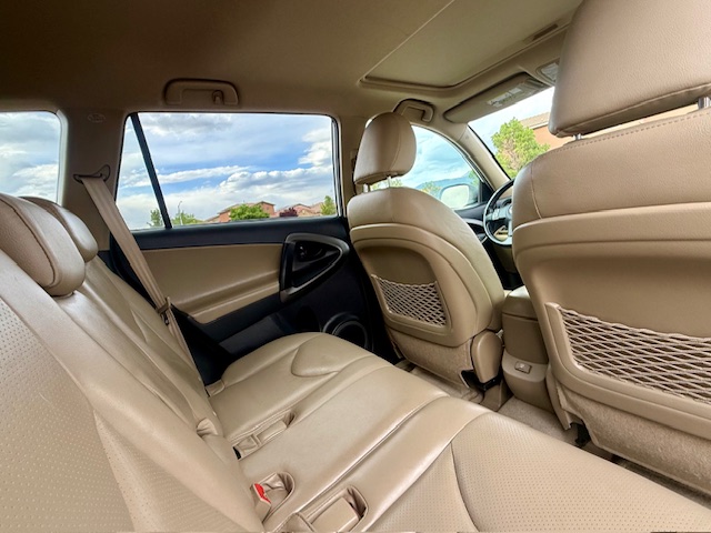 2010 Toyota RAV4 Limited Sport Utility 4D