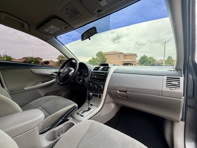 2012 Toyota Corolla LE Sedan 4D