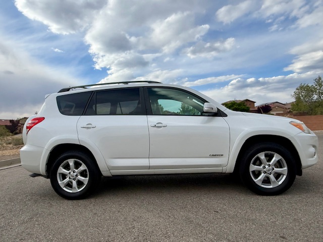 2010 Toyota RAV4 Limited Sport Utility 4D