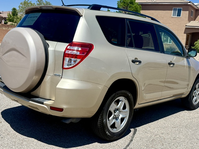 2012 Toyota RAV4 LE Sport Utility 4D