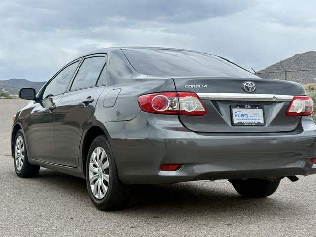 2012 Toyota Corolla LE Sedan 4D