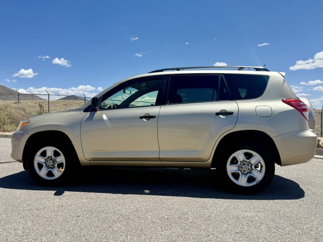 2012 Toyota RAV4 LE Sport Utility 4D