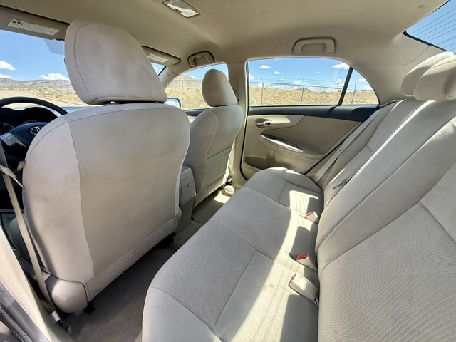 2011 Toyota Corolla LE Sedan 4D